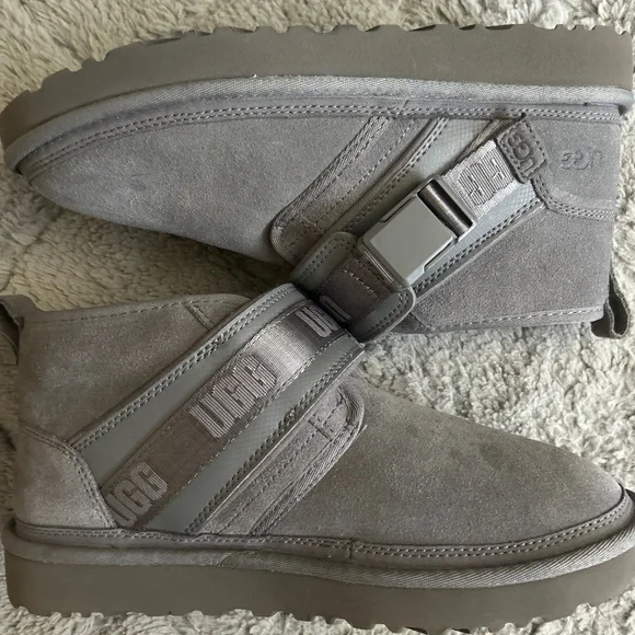UGG | Shoes | Mens Ugg Neumel Snapback Chukka Boot Metal  display picture 1